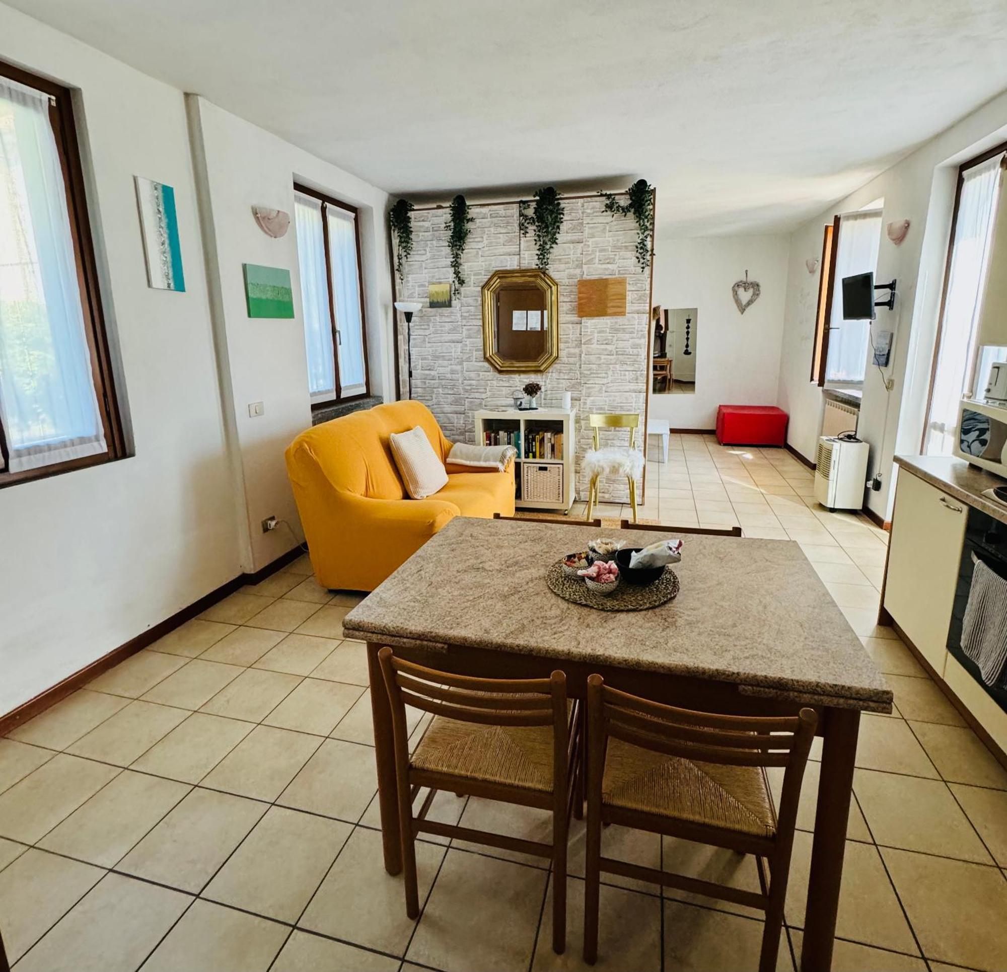 Casa Nonna Elide Apartment Besozzo Luaran gambar